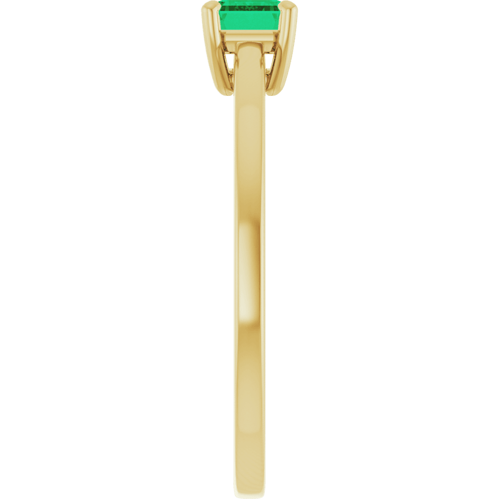 14K Yellow Gold Lab-grown emerald ring